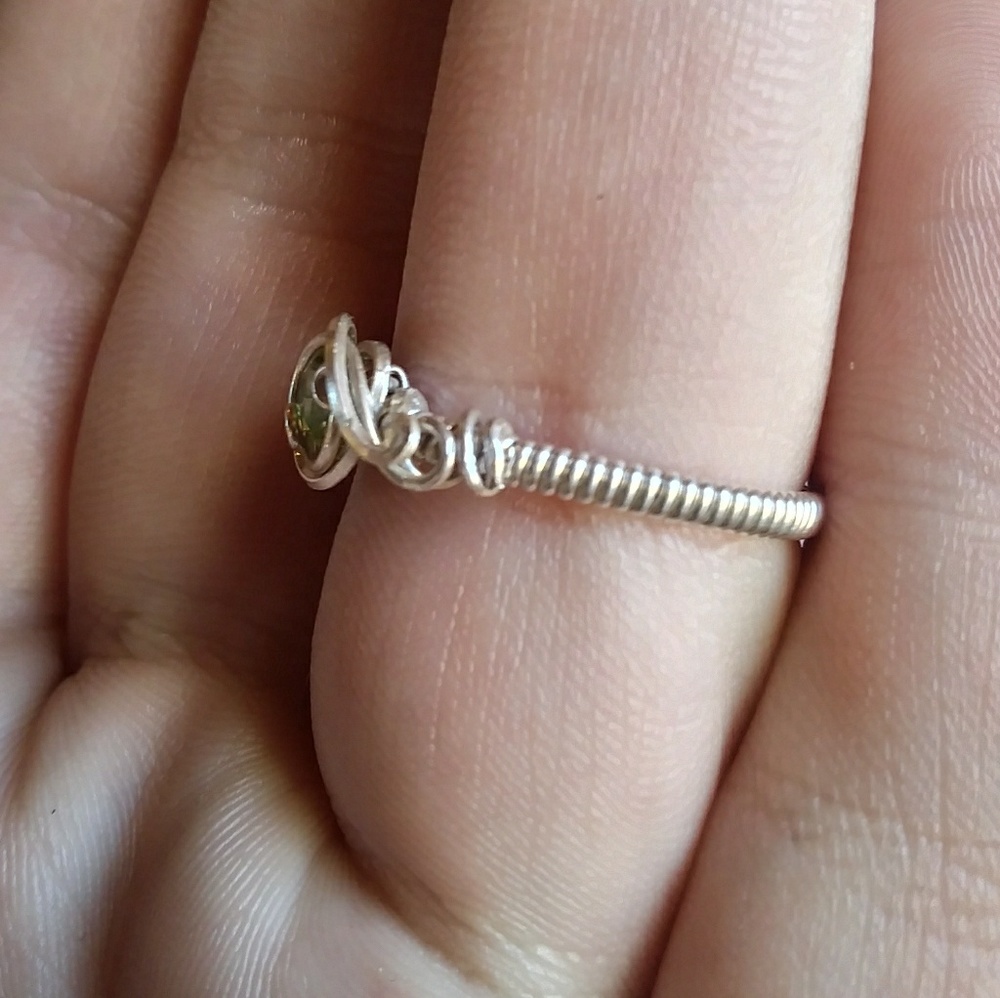 Peridot Ring - Picture 4 of 5